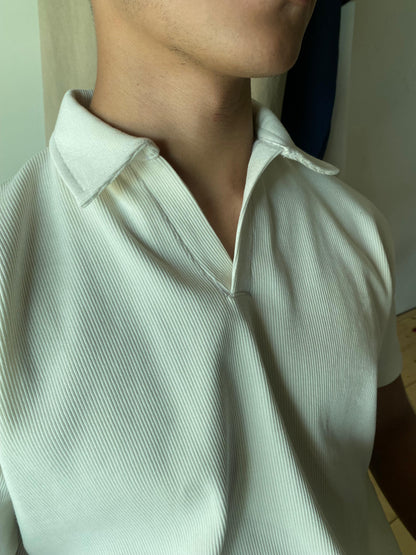 Off White - Buttonless Textured Polo